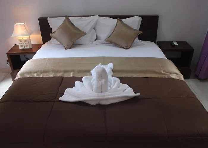 Hotel Kailash Garden 2*